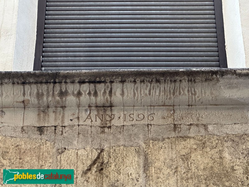 Reus - Carrer Santa Anna, 5. Data de 1596 (Foto: Albert Esteves, 2024) Reus - Carrer Santa Anna, 5. Data de 1596