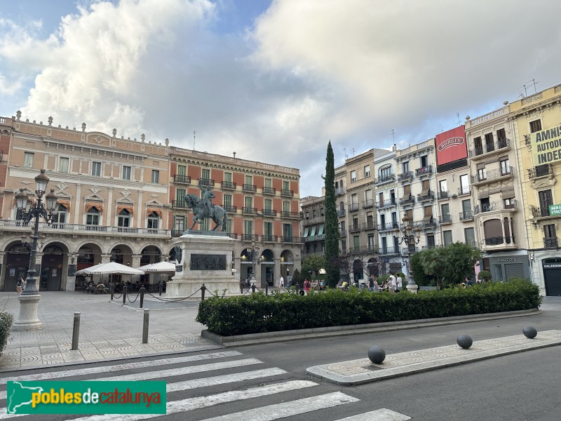 Reus - Plaça del General Prim (Foto: Albert Esteves, 2024) Reus - Plaça del General Prim