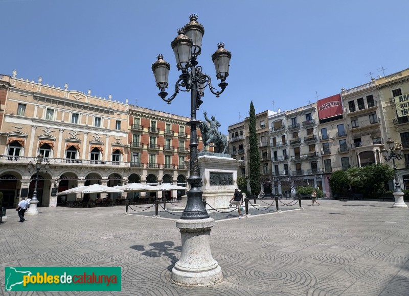 Reus - Plaça del General Prim (Foto: Albert Esteves, 2024) Reus - Plaça del General Prim