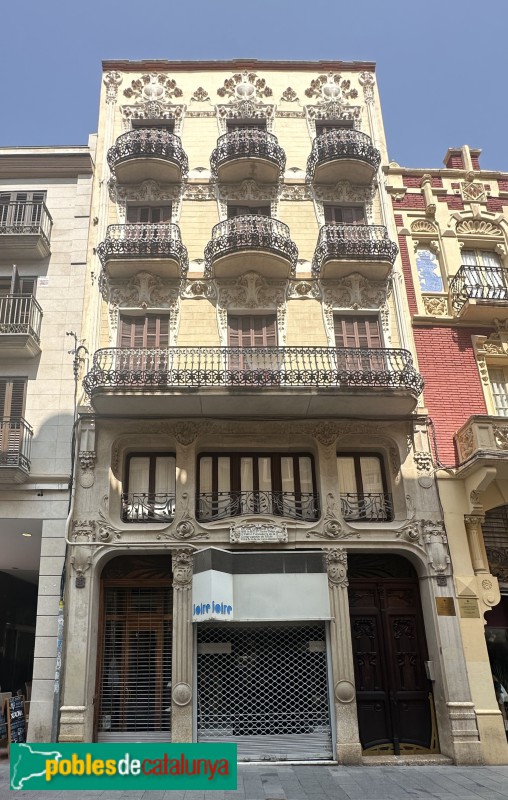 Reus - Carrer LLovera, 19-21 (Casa Tomàs Jordi) (Foto: Albert Esteves, 2024) Reus - Carrer LLovera, 19-21 (Casa Tomàs Jordi)