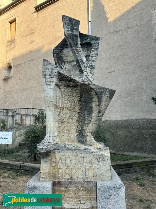 Santa Coloma de Farners - Monument a Salvador Espriu (Foto: Albert Esteves, 2024) Santa Coloma de Farners - Monument a Salvador Espriu