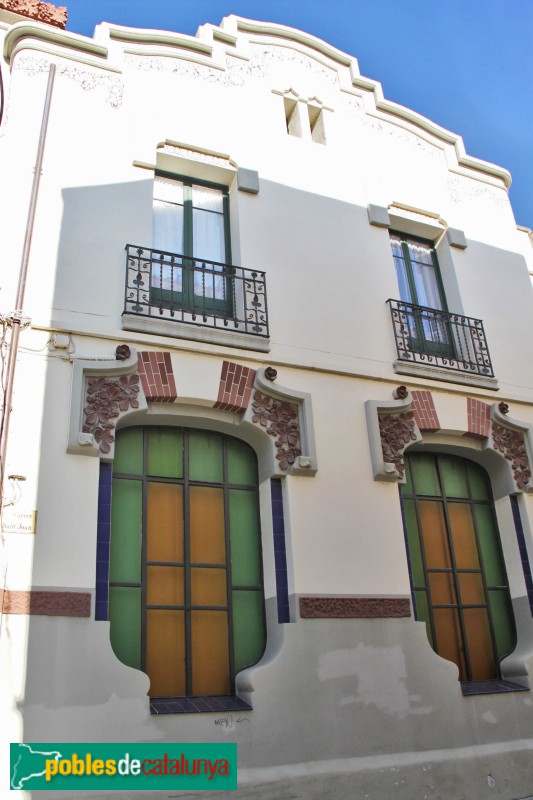 Santa Coloma de Farners - Antic Casino (Foto: Albert Esteves, 2011) Santa Coloma de Farners - Antic Casino