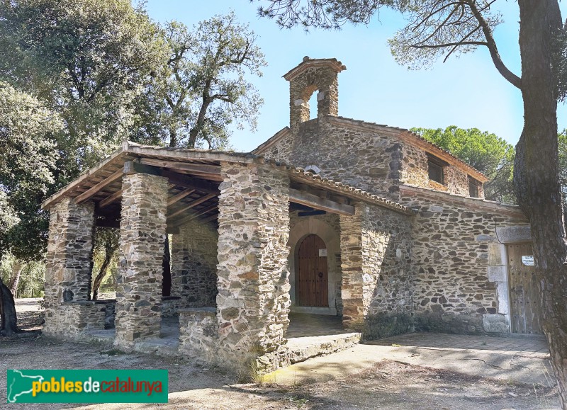 Llambilles - Església de Sant Cristòfol del Bosc (Foto: Albert Esteves, 2024) Llambilles - Església de Sant Cristòfol del Bosc