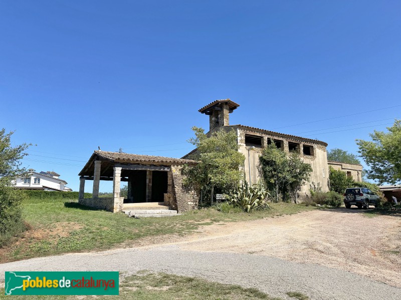 Llambilles - Església de la Mare de Déu de la Pietat (Erols) (Foto: Albert Esteves, 2024) Llambilles - Església de la Mare de Déu de la Pietat (Erols)