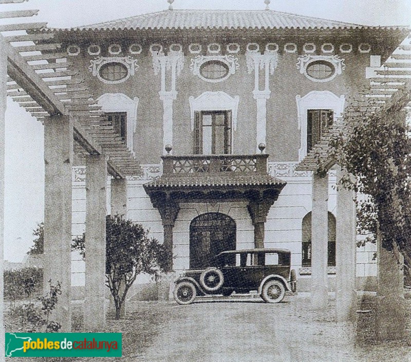 Reus - Mas del Llevat, poc després de la seva construcció (Foto: 1924) Reus - Mas del Llevat, poc després de la seva construcció