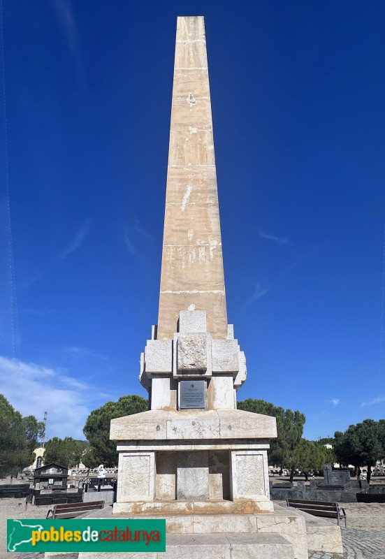 Cementiri de Reus. Obelisc
