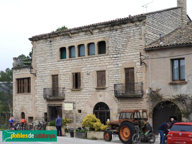 Veciana - Casa de Santa Maria del Camí (Foto: Valentí Pons, 2024) Veciana - Casa de Santa Maria del Camí