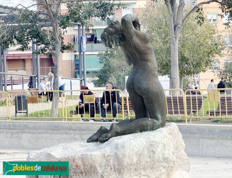 Sant Boi de Llobregat - Escultura </i>Deessa de l'Aigua</i> (Foto: Albert Esteves, 2024) Sant Boi de Llobregat - Escultura </i>Deessa de l'Aigua</i>