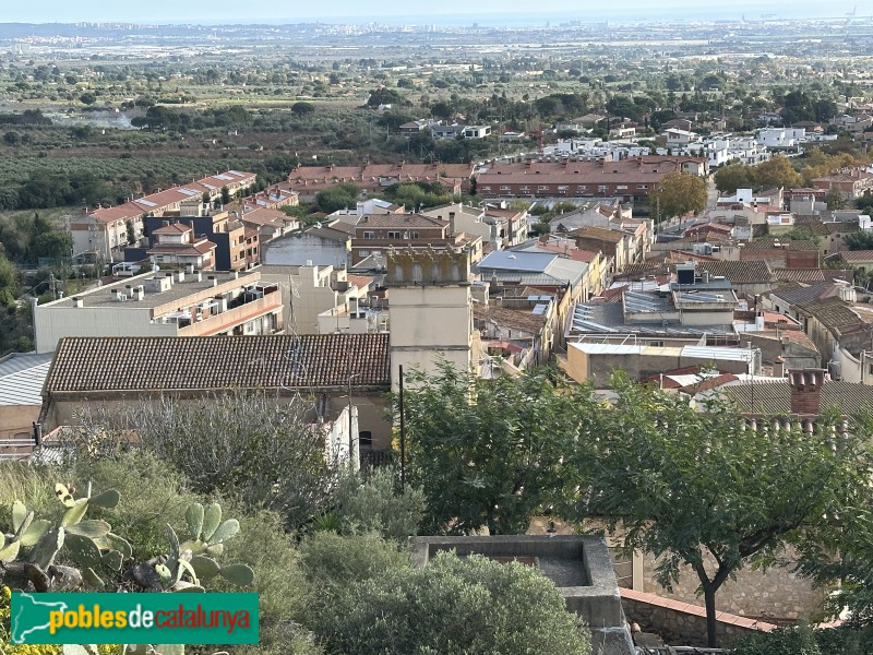 Castellvell del Camp, des de l'ermita de Sant Anna (Foto: Albert Esteves, 2024) Castellvell del Camp, des de l'ermita de Sant Anna
