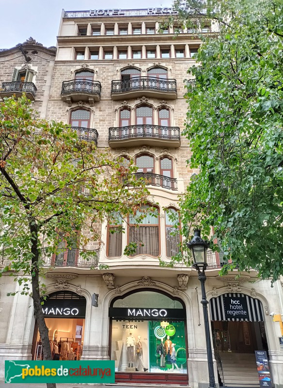 Barcelona - Rambla de Catalunya, 76 (Foto: Anna Corcoll, 2022) Barcelona - Rambla de Catalunya, 76