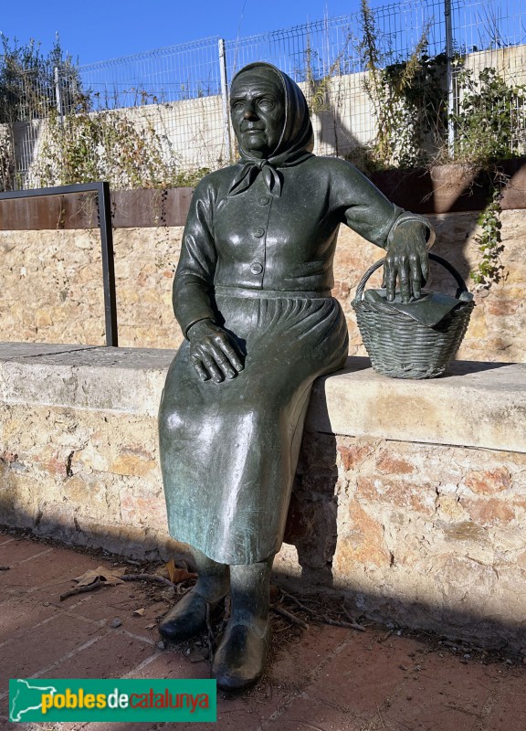Escultura <i>La venedora d'anissos</i>