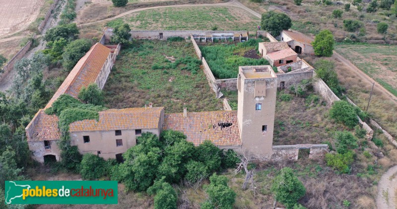Cambrils - Torre del Mas d'en Blai i masia (Foto: Francesc Vidal-Barraquer, 2020) Cambrils - Torre del Mas d'en Blai i masia