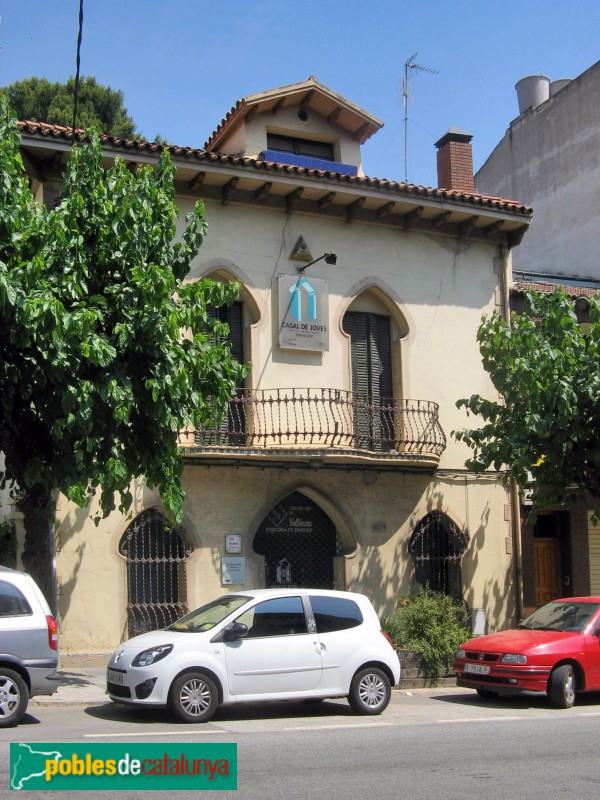 Vallirana - Casa Mestres (Foto: Albert Esteves, 2010) Vallirana - Casa Mestres