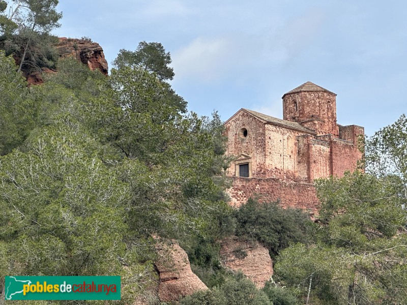 Cervelló - Església de Santa Maria (Foto: Albert Esteves, 2025) Cervelló - Església de Santa Maria