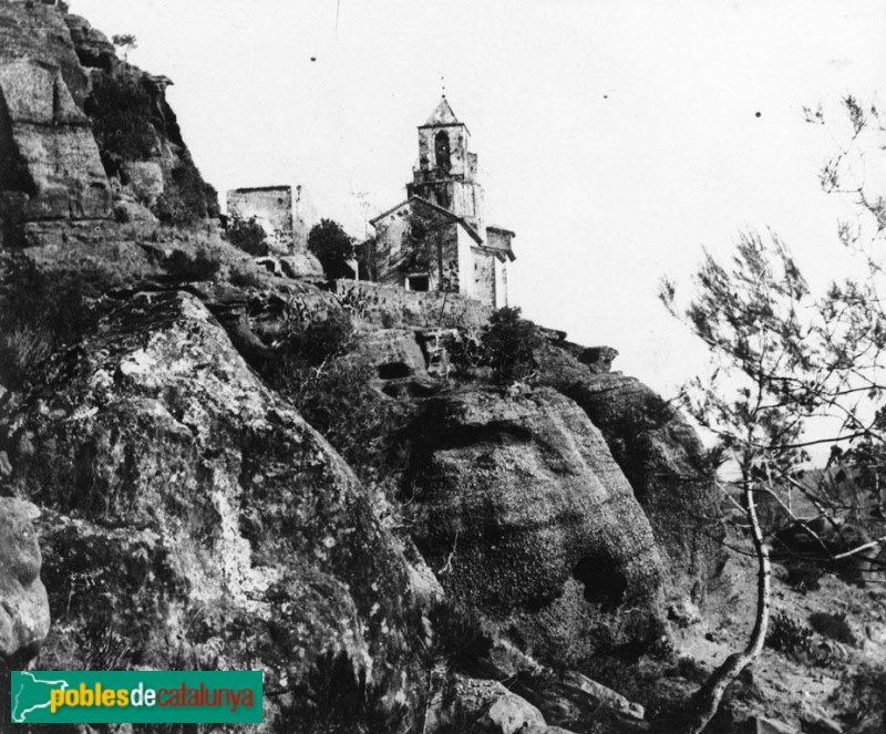 Cervelló - Església de Santa Maria (Foto: <i>Joan Estorch - Arxiu C.E.C. -</i>, 1921-36) Cervelló - Església de Santa Maria