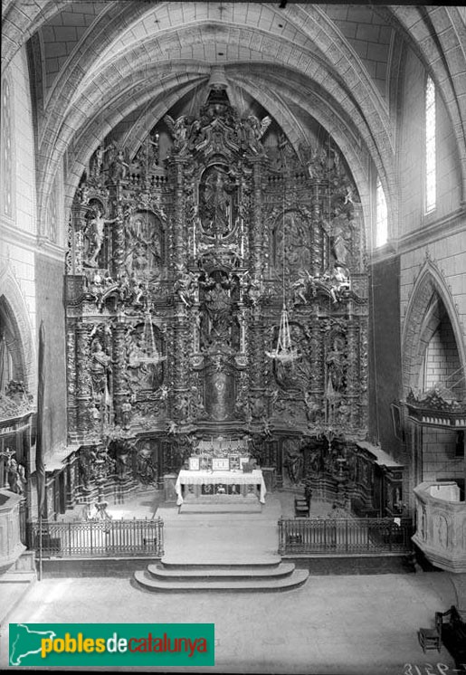 Palafrugell - Església de Sant Martí. Retaule desaparegut (Foto: <i>Anònima -Arxiu Fotogràfic Centre Excursionista de Catalunya-</i>, inicis segle XX) Palafrugell - Església de Sant Martí. Retaule desaparegut