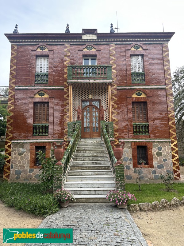 Vilanova d'Escornalbou - Casa Toda (Foto: Albert Esteves, 2025) Vilanova d'Escornalbou - Casa Toda