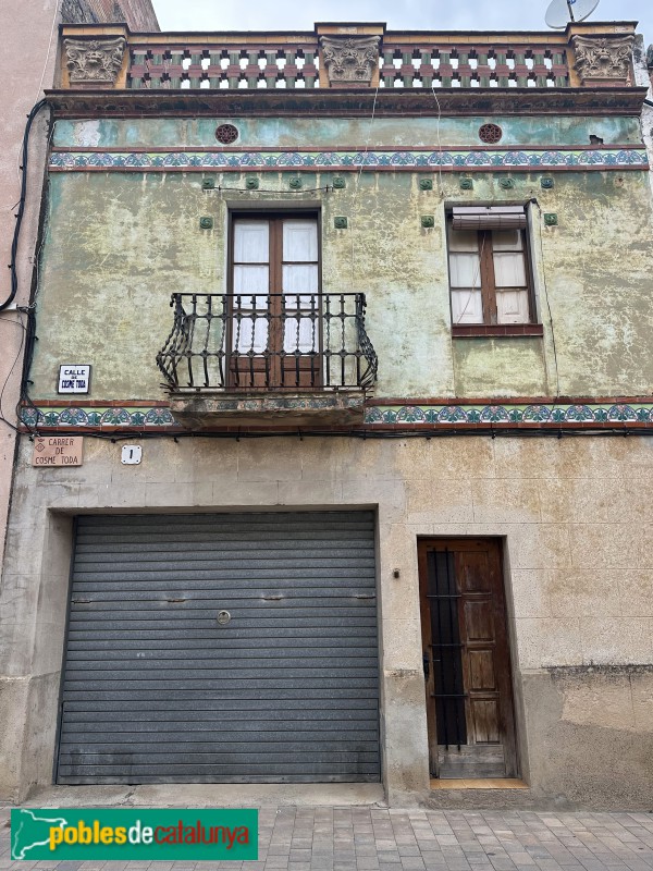 Vilanova d'Escornalbou - Carrer Cosme Toda, 1 (Foto: Albert Esteves, 2025) Vilanova d'Escornalbou - Carrer Cosme Toda, 1