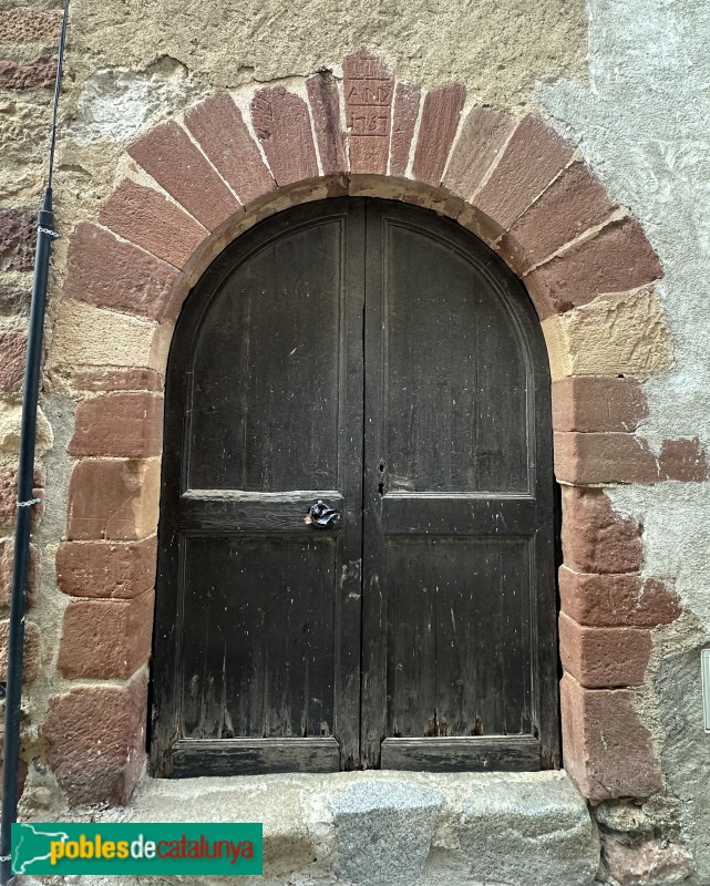 Vilanova d'Escornalbou - L'Arbocet. Portal de 1767 (Foto: Albert Esteves, 2025) Vilanova d'Escornalbou - L'Arbocet. Portal de 1767
