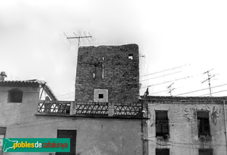 Vandellòs - Torre de Ca la Torre, abans de la restauració (Foto: <i>Pere Català Roca -calaix.gencat.cat-</i>, 1962) Vandellòs - Torre de Ca la Torre, abans de la restauració