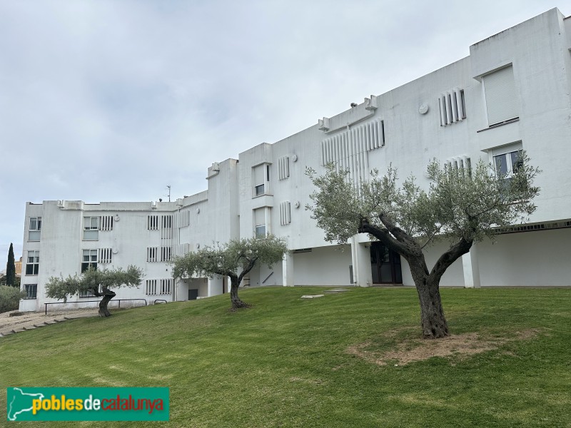 L'Hospitalet de l'Infant - Poblat d'Hifrensa. Habitatges obrers (Foto: Albert Esteves, 2025) L'Hospitalet de l'Infant - Poblat d'Hifrensa. Habitatges obrers