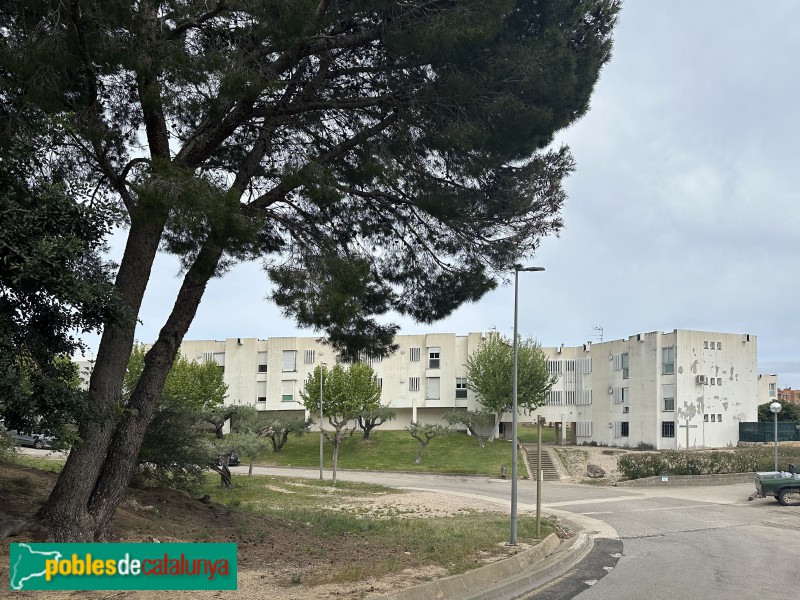 L'Hospitalet de l'Infant - Poblat d'Hifrensa. Habitatges obrers (Foto: Albert Esteves, 2025) L'Hospitalet de l'Infant - Poblat d'Hifrensa. Habitatges obrers