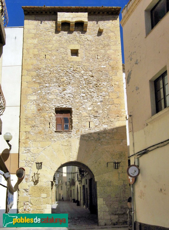 Vila-seca - Portal de Sant Antoni (Foto: Albert Esteves, 2008) Vila-seca - Portal de Sant Antoni