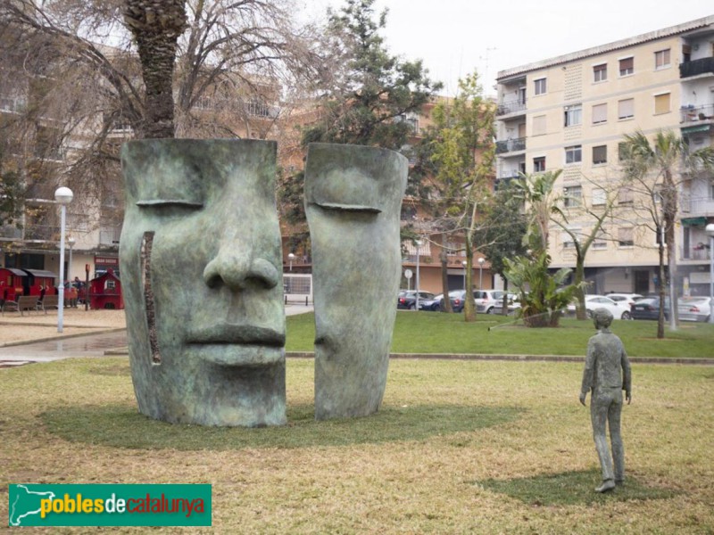 Vila-seca - Escultura <i>Les portes de la memòria</i>