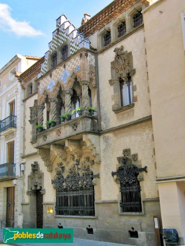 Mataró - Casa Coll i Regàs (Foto: Albert Esteves, 2007) Mataró - Casa Coll i Regàs