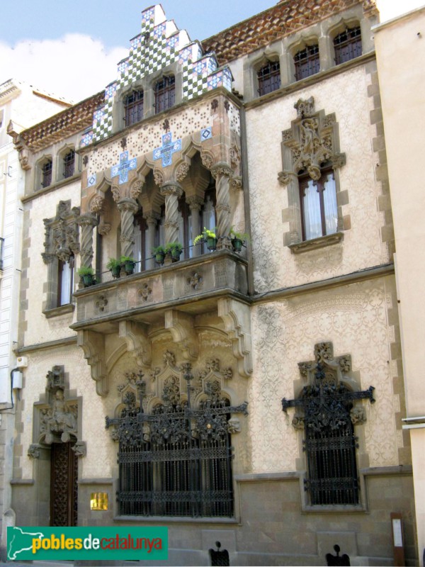 Mataró - Casa Coll i Regàs (Foto: Albert Esteves, 2007) Mataró - Casa Coll i Regàs