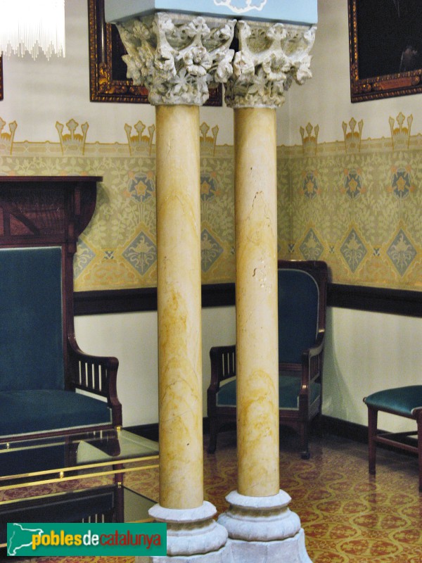Mataró - Casa Coll i Regàs (Foto: Albert Esteves, 2007) Mataró - Casa Coll i Regàs