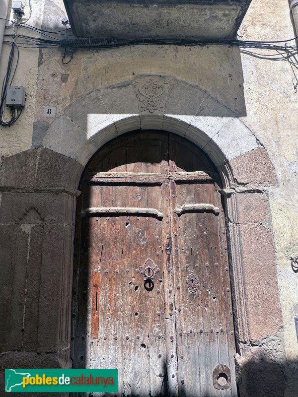 Riudecanyes - Portal 1780 (Foto: Albert Esteves, 2025) Riudecanyes - Portal 1780