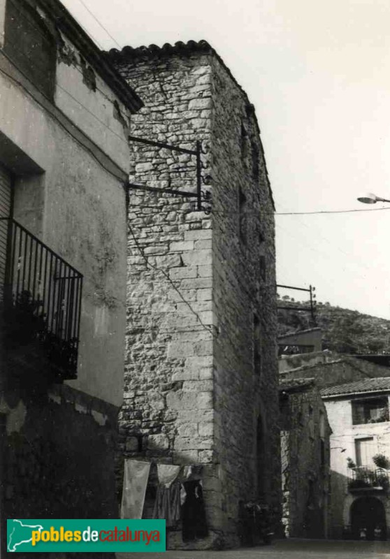 Colldejou - Cal Gal·lo (Foto: Manuel-Jaume Massó -calaix.gencat.cat-, 1984) Colldejou - Cal Gal·lo