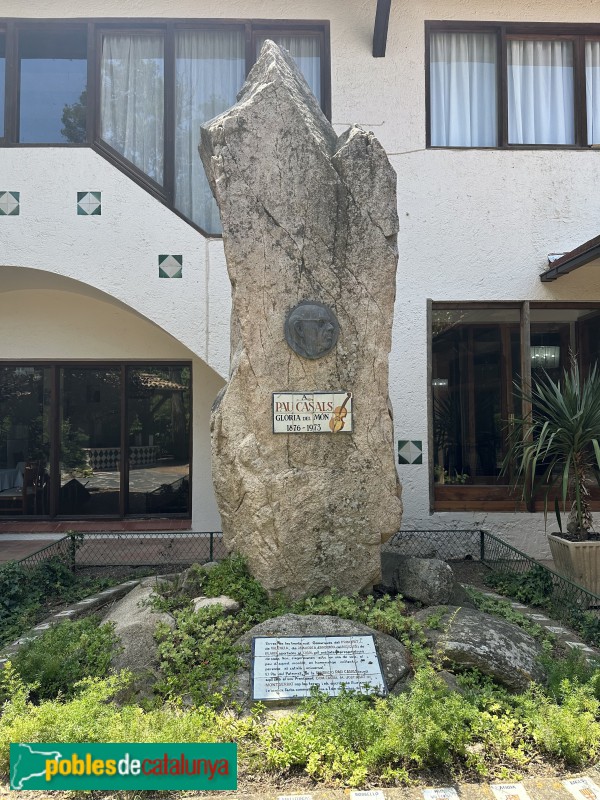 L'Espluga de Francolí - Casal de l'Espluga. Monument a Pau Casals (Foto: Albert Esteves, 2025) L'Espluga de Francolí - Casal de l'Espluga. Monument a Pau Casals