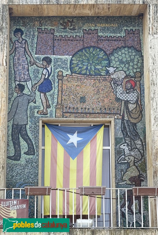 L'Espluga de Francolí - Casal de l'Espluga. Mosaic de Llucià Navarro (Foto: Albert Esteves, 2025) L'Espluga de Francolí - Casal de l'Espluga. Mosaic de Llucià Navarro