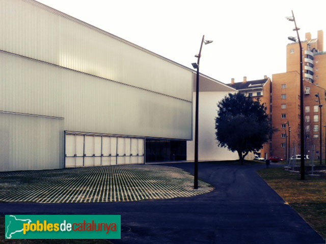 Girona - Biblioteca Carles Rahola (Foto: Kippelboy, CC BY-SA 3.0, 2015) Girona - Biblioteca Carles Rahola