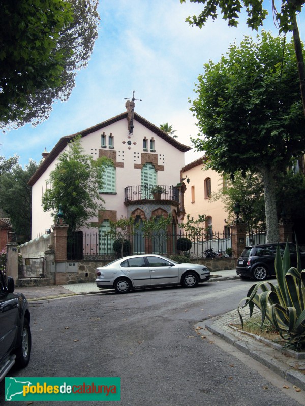 Argentona - Can Massip (Casa Pagès) (Foto: Albert Esteves, 2007) Argentona - Can Massip (Casa Pagès)