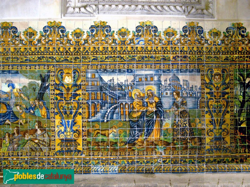 Barcelona - Casa de Convalescència. Arrambadors ceràmics