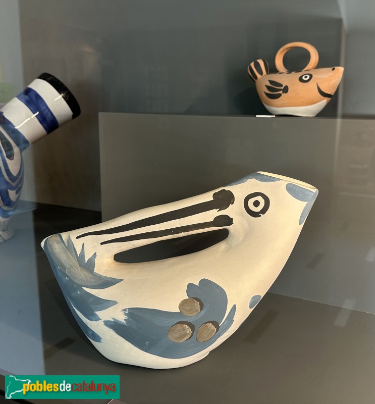 Museu del Càntir - Càntirs pintats per Pablo Picasso (1946-1952) (Foto: Albert Esteves, 2025) Museu del Càntir - Càntirs pintats per Pablo Picasso (1946-1952)