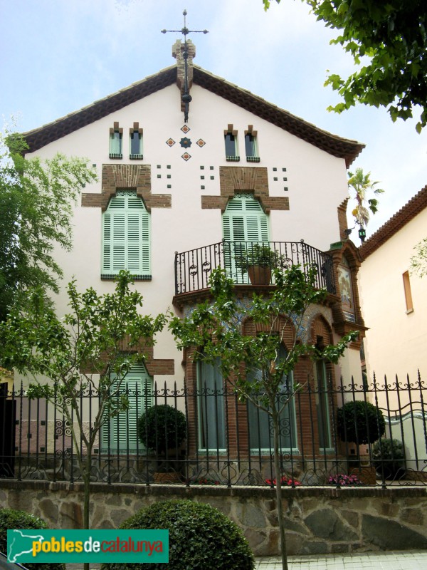 Argentona - Can Massip (Casa Pagès) (Foto: Albert Esteves, 2007) Argentona - Can Massip (Casa Pagès)