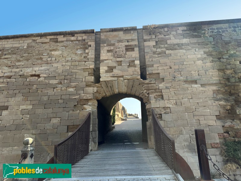 Lleida - La Suda. Porta del recinte de la Seu (Foto: Albert Esteves, 2025) Lleida - La Suda. Porta del recinte de la Seu