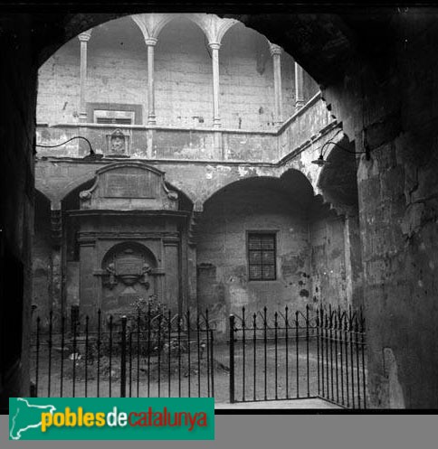 Lleida - Hospital de Santa Maria (Foto: Manuel Genovart -Arxiu Fotogràfic Centre Excursionista de Catalunya-, 1924) Lleida - Hospital de Santa Maria