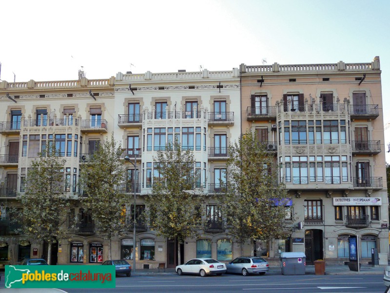Lleida - Cases Joan Balasch (Foto: Pere López CC BY-SA 3.0, 2011) Lleida - Cases Joan Balasch