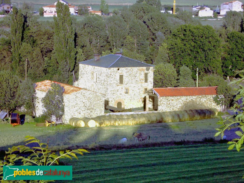 Bellver de Cerdanya - Torre del Cadell (Foto: Albert Esteves, 2006) Bellver de Cerdanya - Torre del Cadell