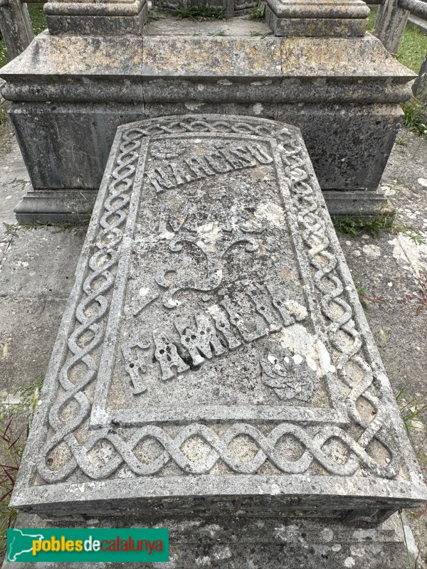 Girona - Cementiri de Pont Major. Panteó Narcís Mas (Foto: Albert Esteves, 2025) Girona - Cementiri de Pont Major. Panteó Narcís Mas