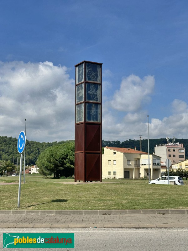 Sarrià de Ter - Escultura <i>Via Augusta</i>