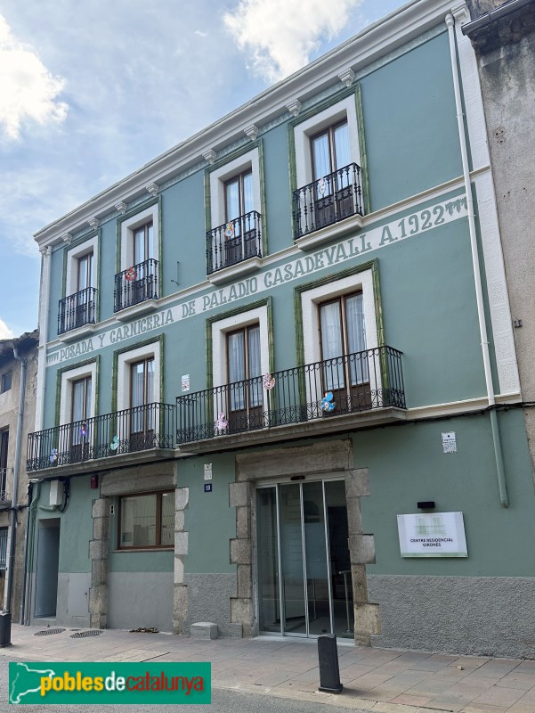 Sarrià de Ter - Carrer Major