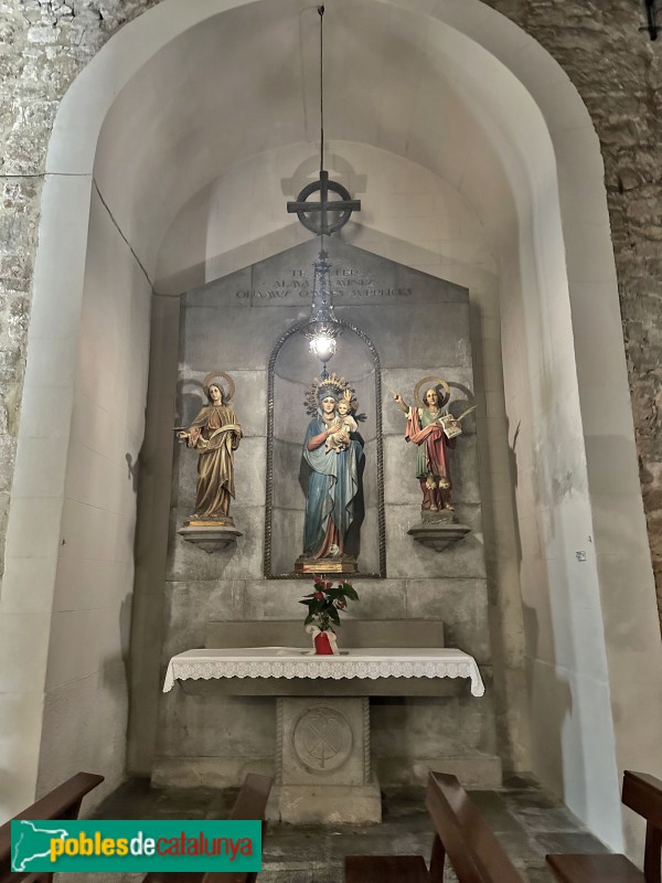 Sant Feliu de Guíxols - Monestir . Mare de Déu del Sagrat Cor, amb santa Llúcia i sant Pancraç (Foto: Albert Esteves, 2025) Sant Feliu de Guíxols - Monestir . Mare de Déu del Sagrat Cor, amb santa Llúcia i sant Pancraç
