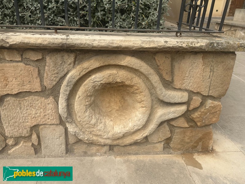 Artesa de Lleida - Jardinet de la plaça del Castell (Foto: Albert Esteves, 2025) Artesa de Lleida - Jardinet de la plaça del Castell