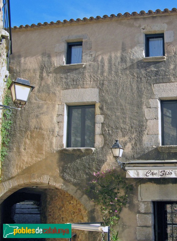 Tossa de Mar - Casa del Sant Drap (Foto: Albert Esteves, 2011) Tossa de Mar - Casa del Sant Drap